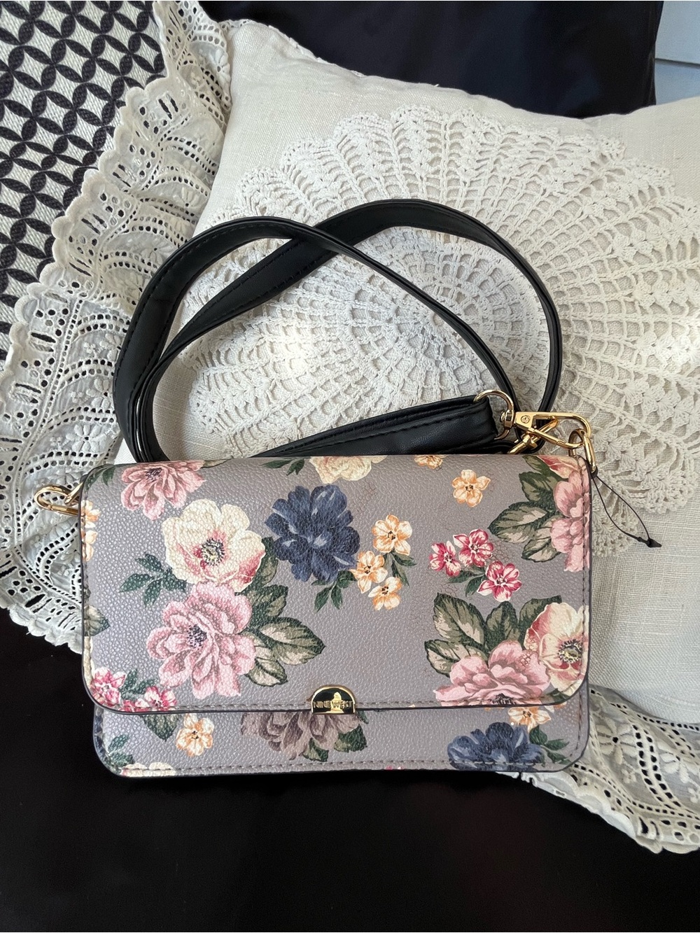 Nine West Gray Floral Leather Wallet Purse with Floral Pink &  Blue Blooms, NWOT - Picture 7 of 8